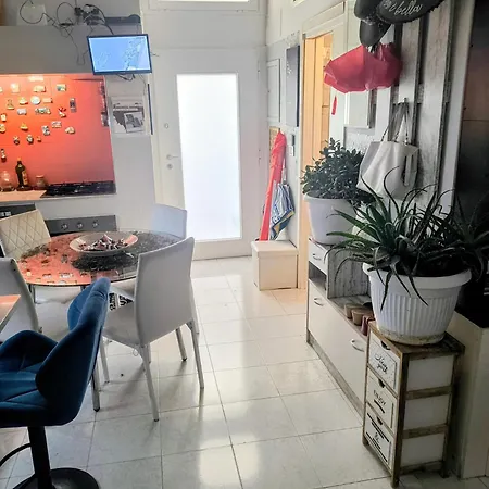 Art Sul Elena 公寓 比谢列